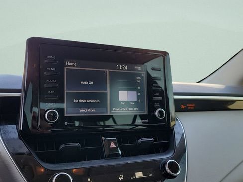 Used 2022 Toyota Corolla L image 21