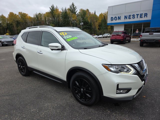 Used 2018 Nissan Rogue SV FWD image 1