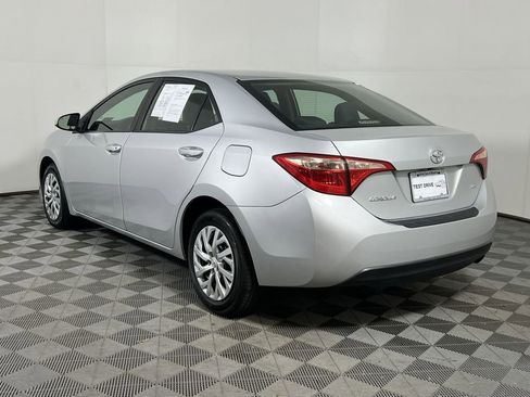 Used 2019 Toyota Corolla LE image 6