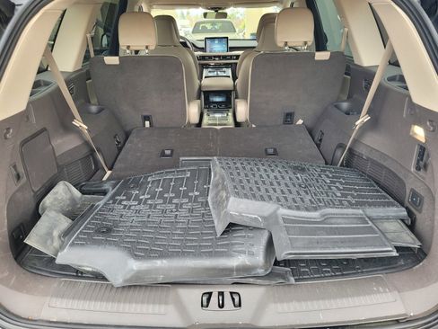 Used 2023 Lincoln Aviator Reserve w/ Equipment Group 201A image 29