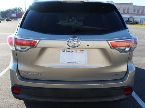 Used 2016 Toyota Highlander Limited image 7