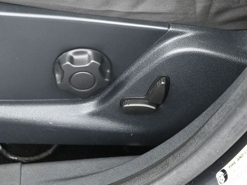 Certified 2020 Ford EcoSport SE image 12