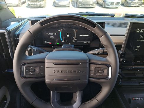 New 2026 GMC Hummer EV SUV image 23