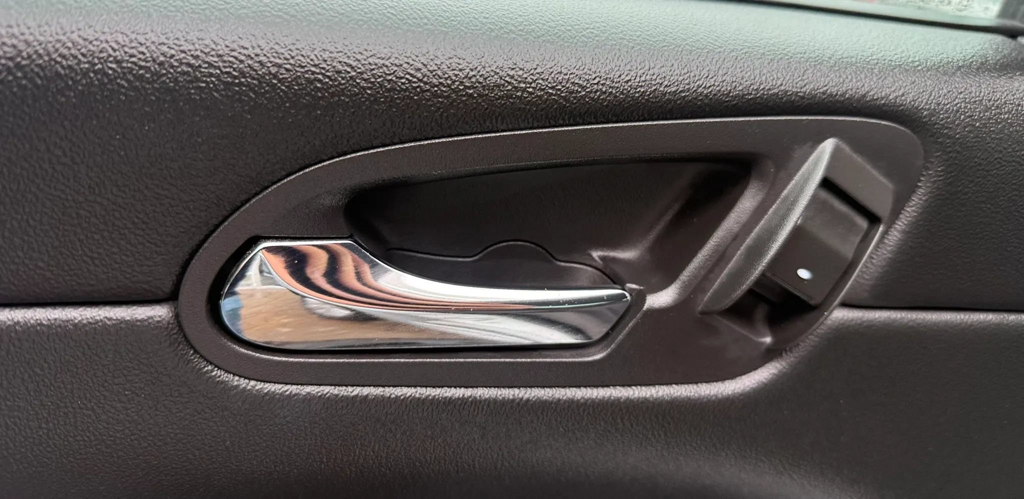 Used 2010 Chevrolet Impala LS FWD image 23