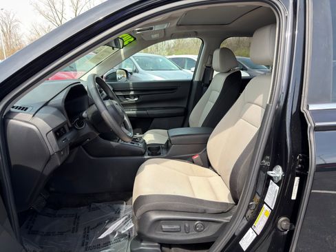 Used 2024 Honda CR-V EX image 10