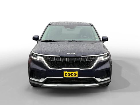 Used 2024 Kia Carnival LX image 8