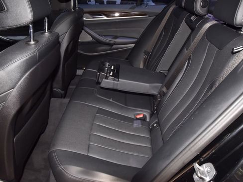 Used 2023 BMW 530i w/ Premium Package RWD image 14