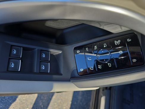 New 2025 Audi Q5 Premium Plus image 27