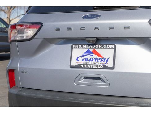 Used 2022 Ford Escape SE image 29