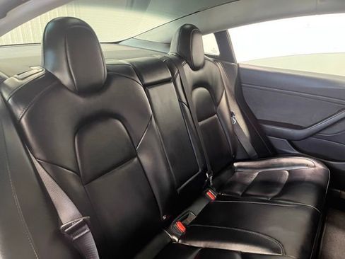 Used 2019 Tesla Model 3 Long Range image 12