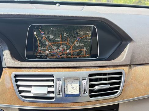 Used 2016 Mercedes-Benz E 350 Sedan image 16