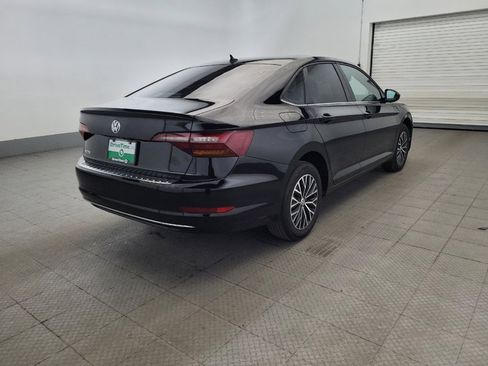 Used 2019 Volkswagen Jetta SE w/ Cold Weather Package FWD image 9