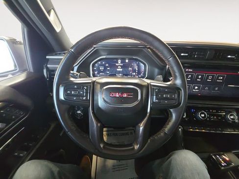 Used 2023 GMC Sierra 1500 AT4 w/ Technology Package AWD/4WD image 13