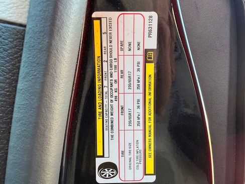 Used 2023 Chrysler Pacifica Touring-L image 19