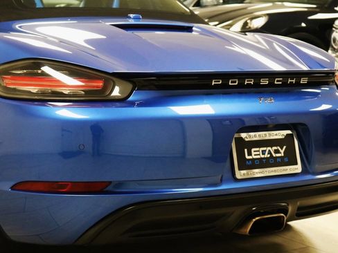 Used 2018 Porsche 718 Boxster RWD image 94