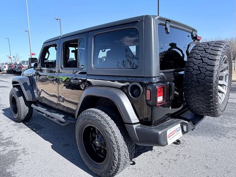 Used 2019 Jeep Wrangler Unlimited Sport S image 7