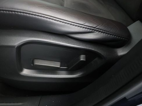 Used 2018 MAZDA CX-5 Touring image 8