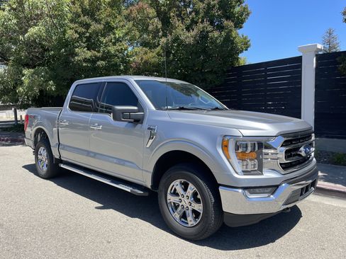 Used 2022 Ford F150 XLT w/ Equipment Group 302A High AWD/4WD image 2