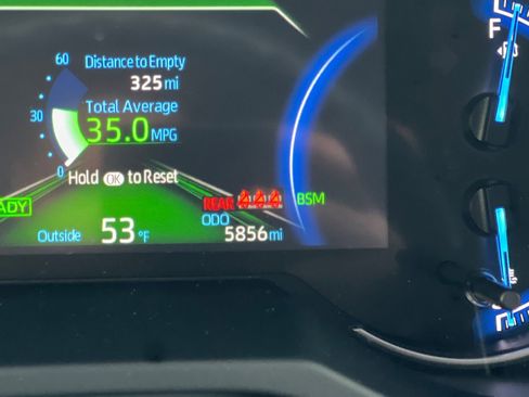 Used 2025 Toyota RAV4 XLE image 22