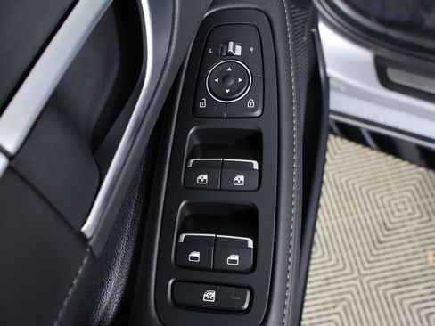 Used 2025 Hyundai Sonata Limited image 40