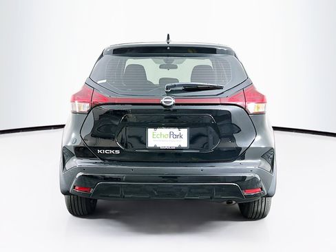 Used 2024 Nissan Kicks S FWD image 7