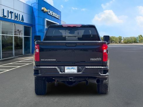 Used 2024 Chevrolet Silverado 2500 High Country w/ High Country Premium Package AWD/4WD image 7
