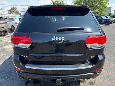 Used 2016 Jeep Grand Cherokee Overland w/ Advanced Technology Group AWD/4WD image 4