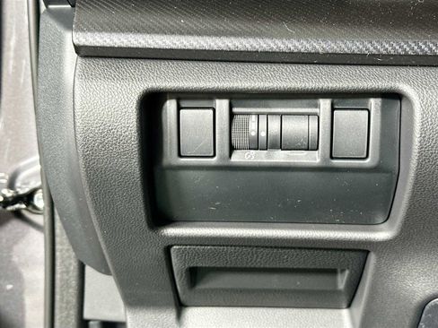 New 2025 Subaru Crosstrek 2.5i Limited w/ Popular Package #3A image 10