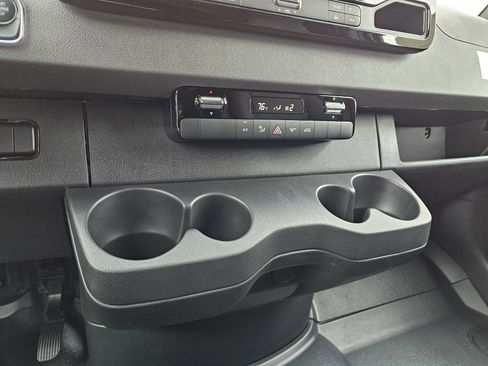 New 2025 Mercedes-Benz Sprinter 2500 image 34