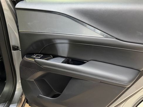 Certified 2024 Cadillac Lyriq Tech RWD image 43