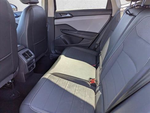 Used 2022 Volkswagen Taos SE FWD image 24