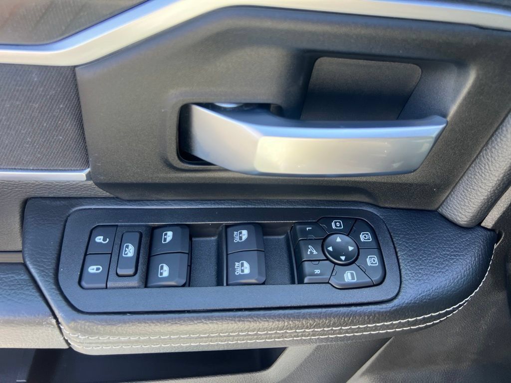 Used 2026 RAM 2500 Big Horn AWD/4WD image 35