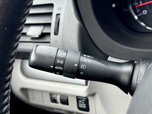 Used 2014 Subaru Forester 2.5i Touring AWD/4WD image 26