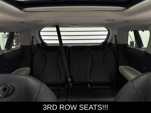 Certified 2023 Kia Carnival SX Prestige FWD image 14