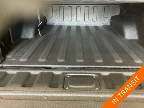 Used 2022 Jeep Gladiator Sport AWD/4WD image 16