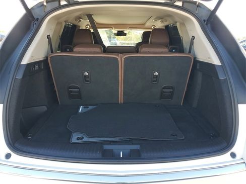 Certified 2023 Acura MDX FWD w/ Technology Package image 9