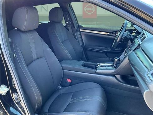 Used 2018 Honda Civic Sport image 26