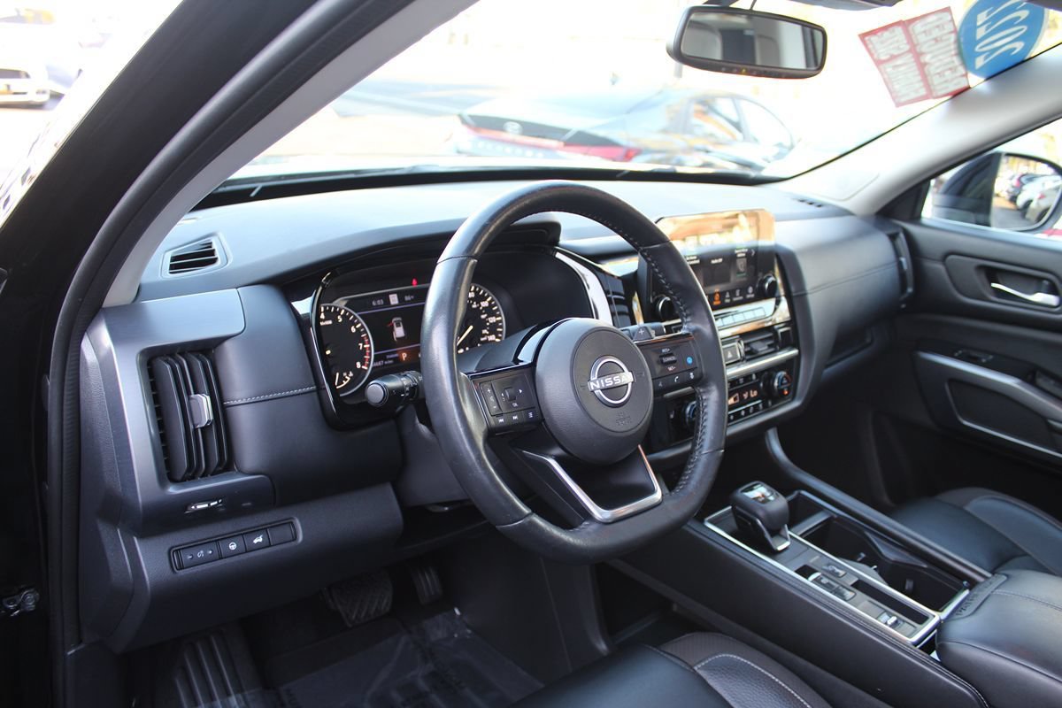 Used 2022 Nissan Pathfinder SL w/ SL Premium Package FWD image 21