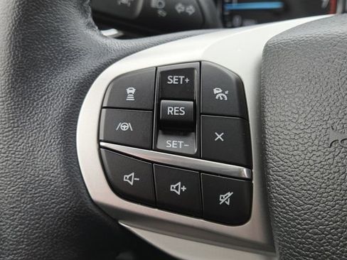 Used 2023 Ford Explorer XLT w/ Equipment Group 202A image 13