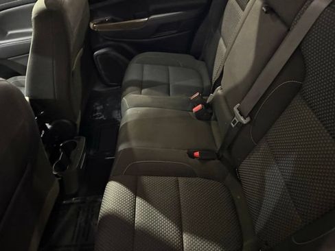 Used 2021 GMC Acadia SLE w/ Driver Convenience Package FWD image 30
