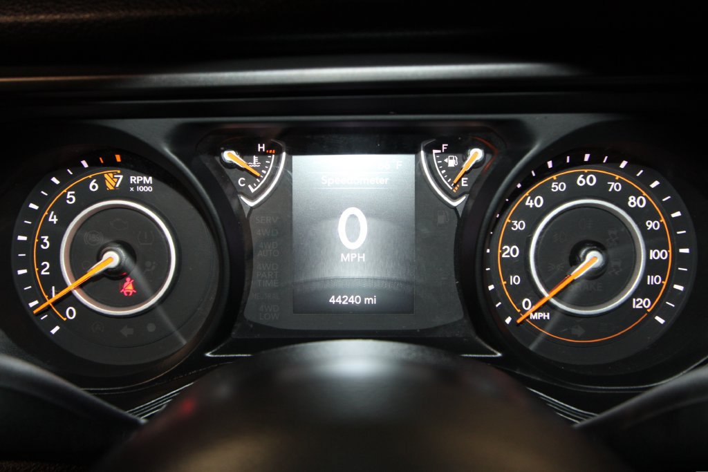 Used 2024 Jeep Gladiator Sport AWD/4WD image 10