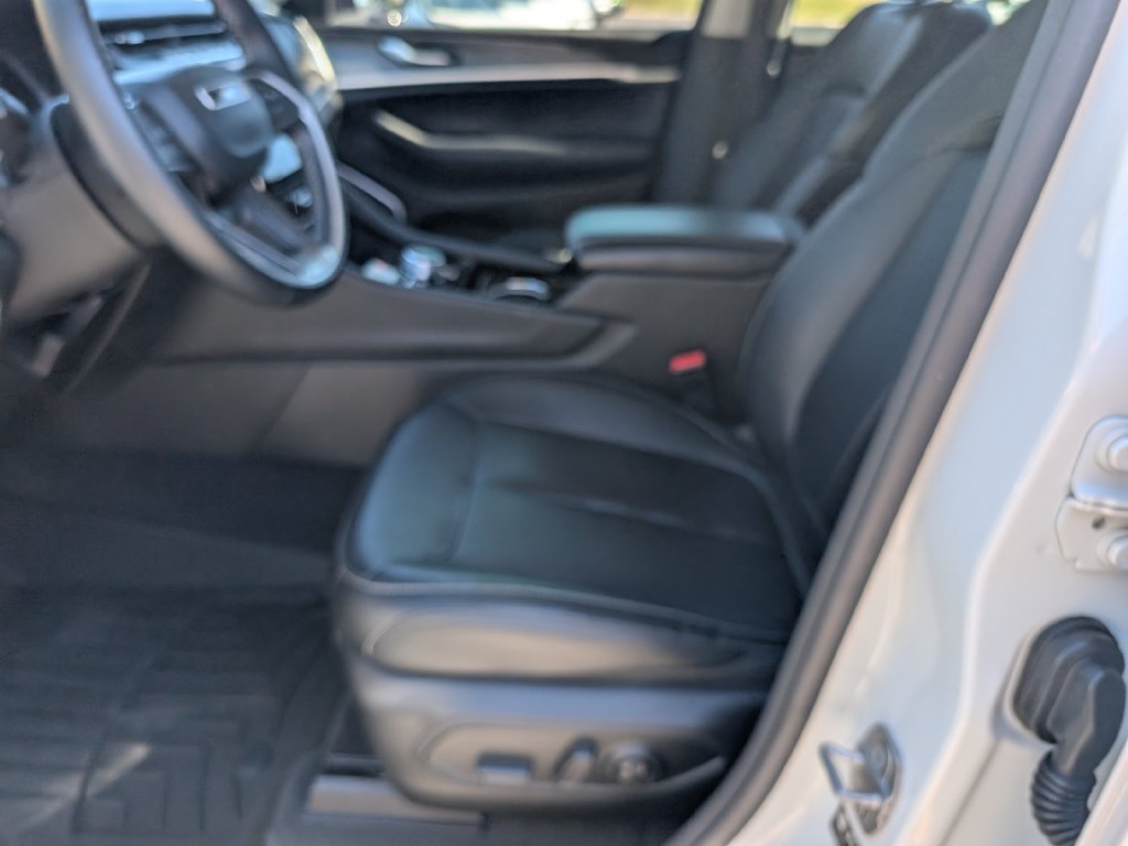 Used 2022 Jeep Grand Cherokee L Limited AWD/4WD image 10
