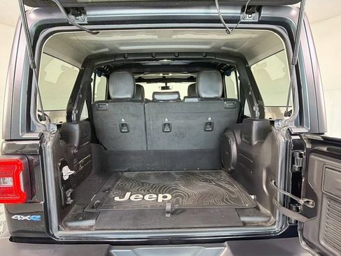 Used 2023 Jeep Wrangler Unlimited Sahara w/ Cold Weather Group AWD/4WD image 26