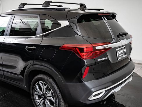 Used 2023 Kia Seltos EX AWD/4WD image 19