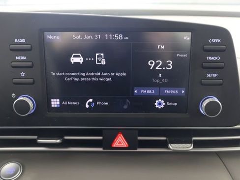 Certified 2023 Hyundai Elantra SEL w/ Preferred Accessory Package image 14