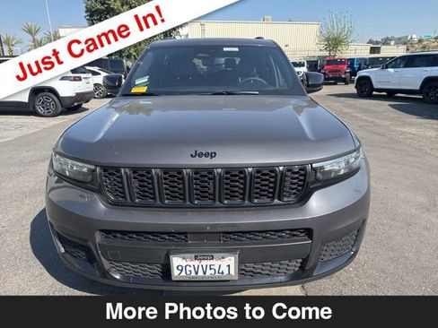 Used 2023 Jeep Grand Cherokee L Altitude image 8