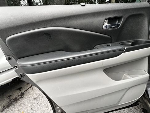 Used 2017 Honda Pilot Touring image 30