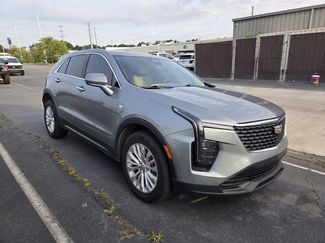 Used 2024 Cadillac XT4 Luxury w/ Cold Weather Package FWD video 2