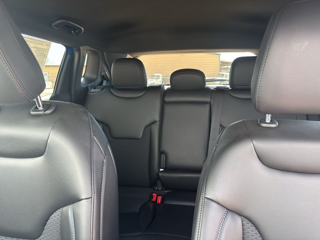 New 2026 Jeep Compass Latitude AWD/4WD image 31