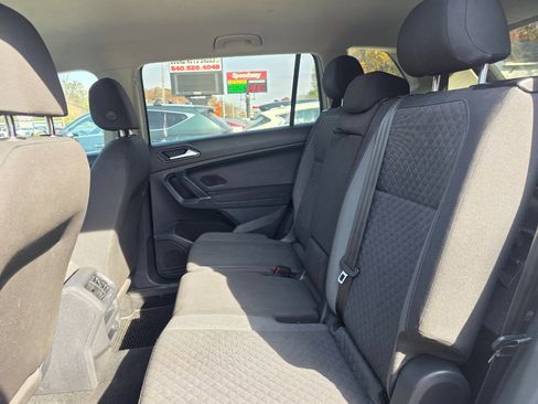 Used 2018 Volkswagen Tiguan S w/ Front Fog Lights Package image 11